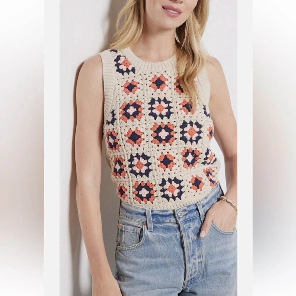 Evereve Tia Crochet Sweater Tank